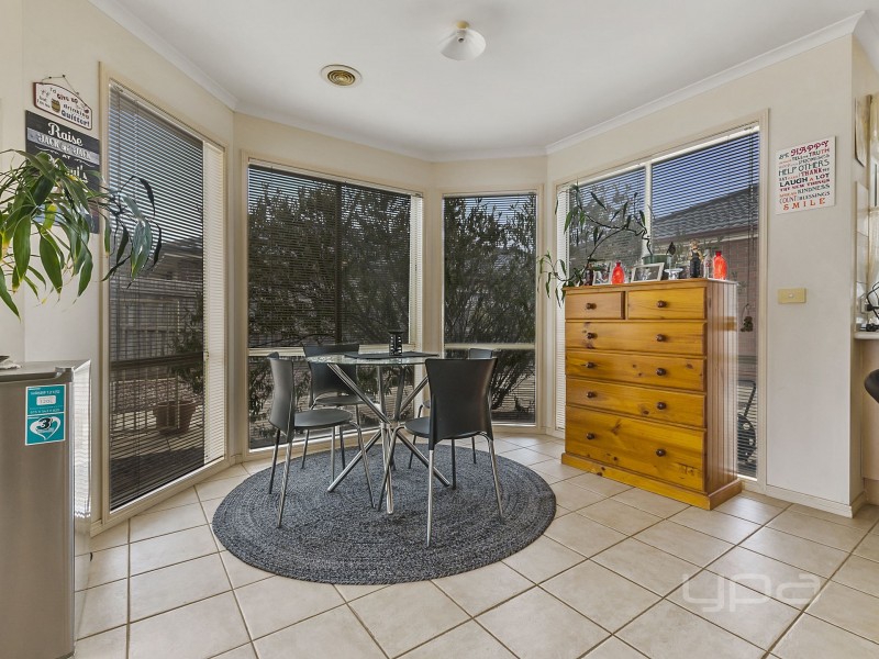 18 Christina Crescent, Kurunjang VIC 3337
