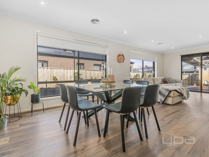 27 Drever Place, Maddingley VIC 3340