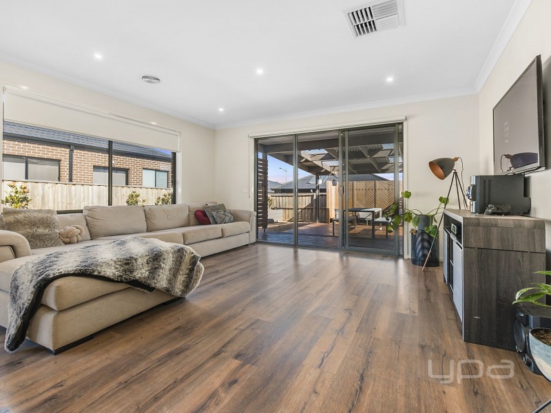 27 Drever Place, Maddingley VIC 3340