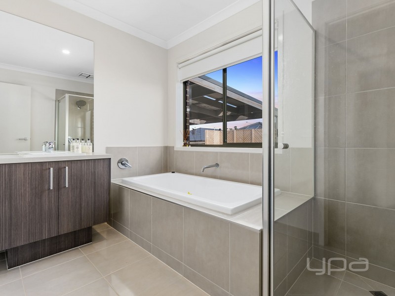 27 Drever Place, Maddingley VIC 3340