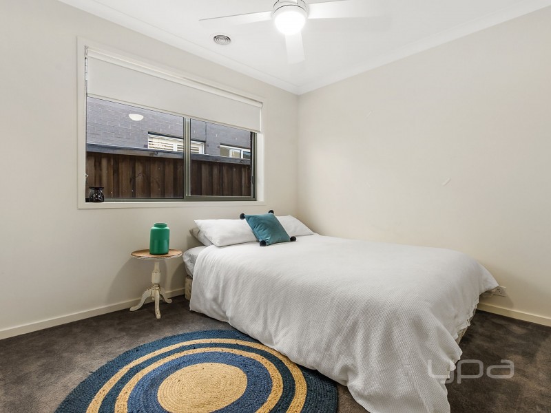 27 Drever Place, Maddingley VIC 3340