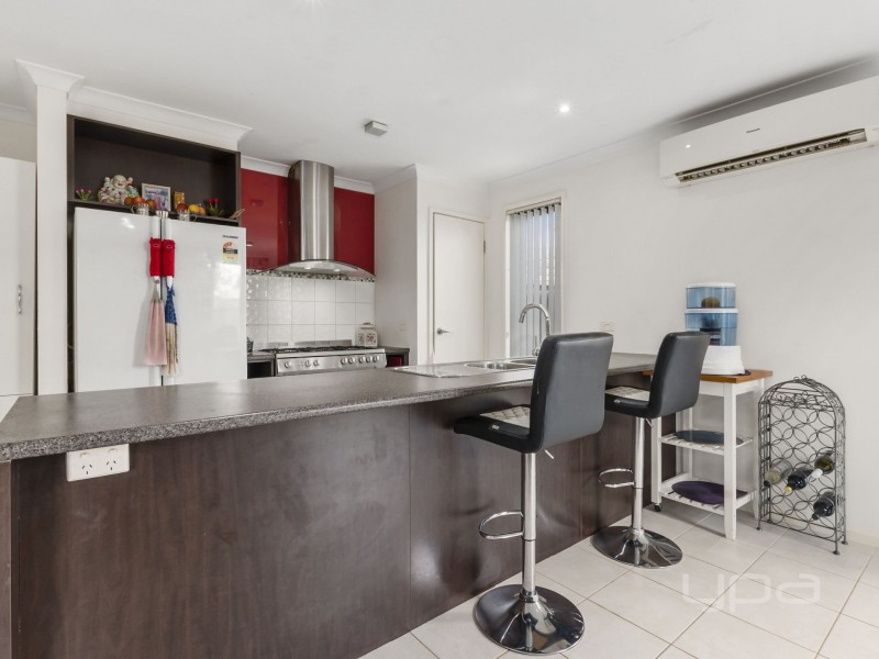 8 Melrome Court, Kurunjang VIC 3337