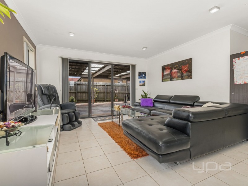 8 Melrome Court, Kurunjang VIC 3337