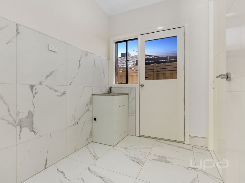 5 Lucerne Way, Darley VIC 3340