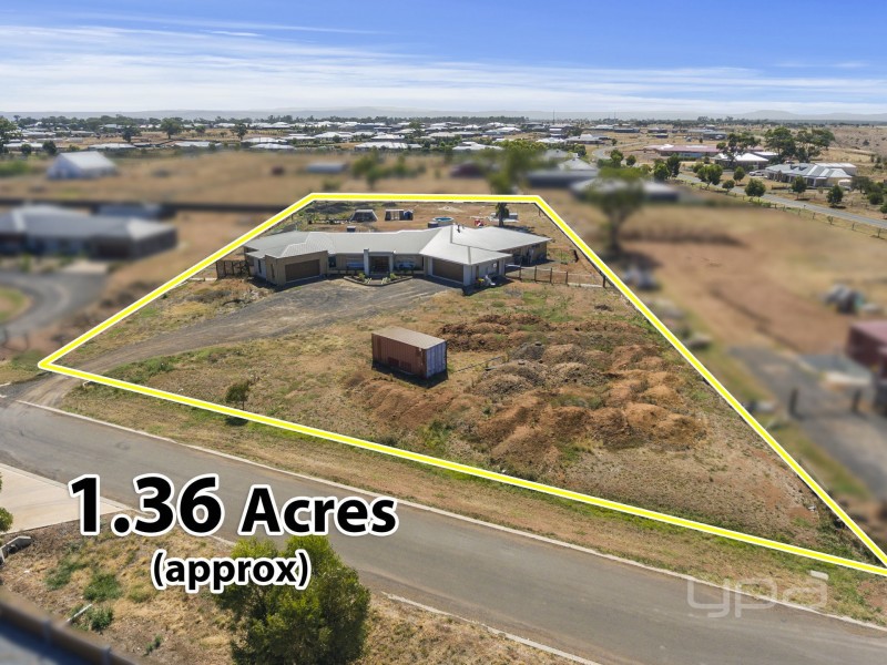 4 Pelican Point, Hopetoun Park VIC 3340