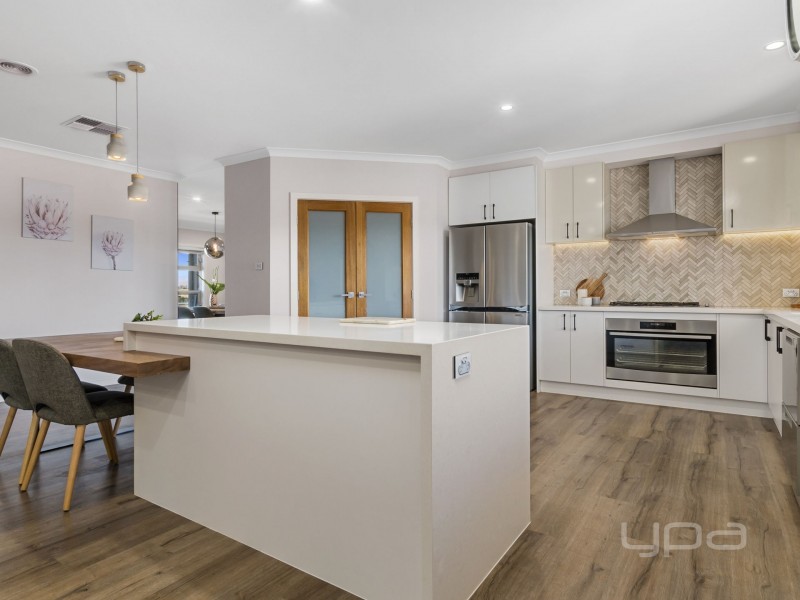 4 Pelican Point, Hopetoun Park VIC 3340