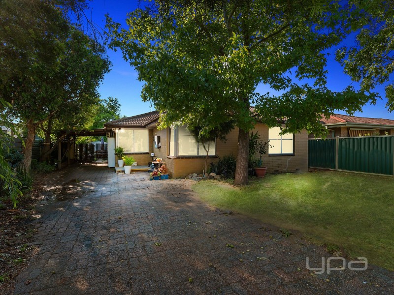 20 Mathews Street, Melton South VIC 3338