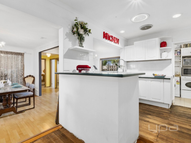 20 Mathews Street, Melton South VIC 3338