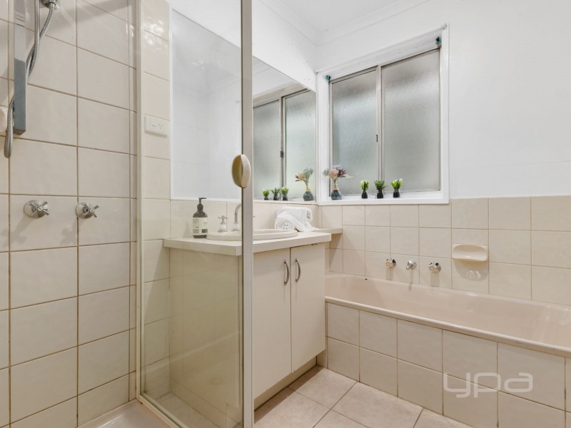 20 Mathews Street, Melton South VIC 3338