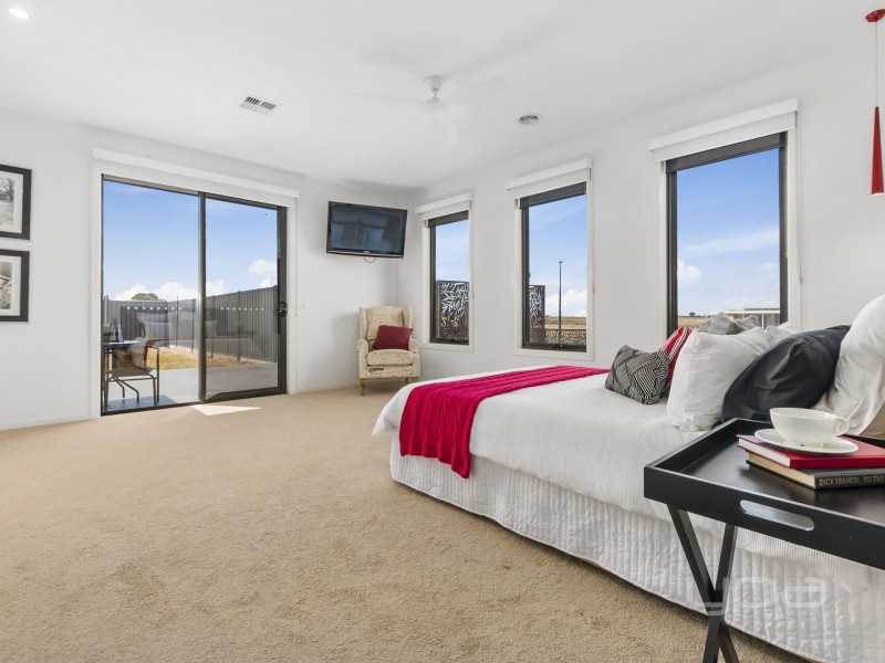 25 View Gully Road, Hopetoun Park VIC 3340