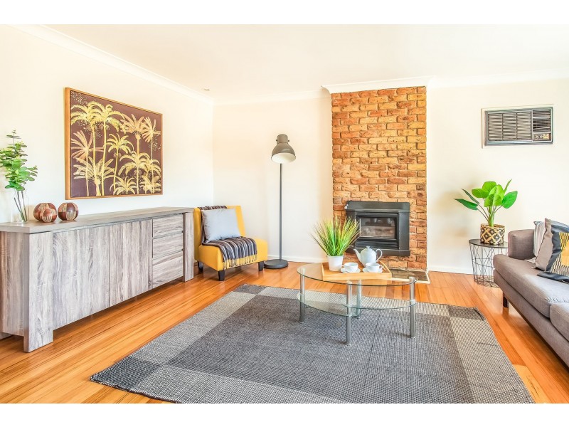 8 Vasey Court, Melton South VIC 3338