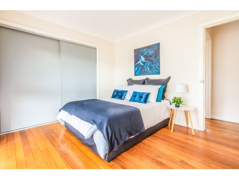 8 Vasey Court, Melton South VIC 3338