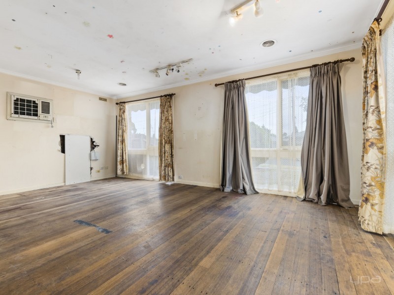 30 Morris Street, Melton South VIC 3338