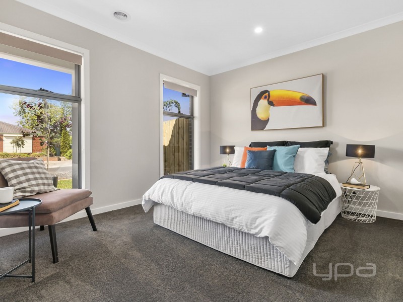 2/19 Brookfield Avenue, Brookfield VIC 3338