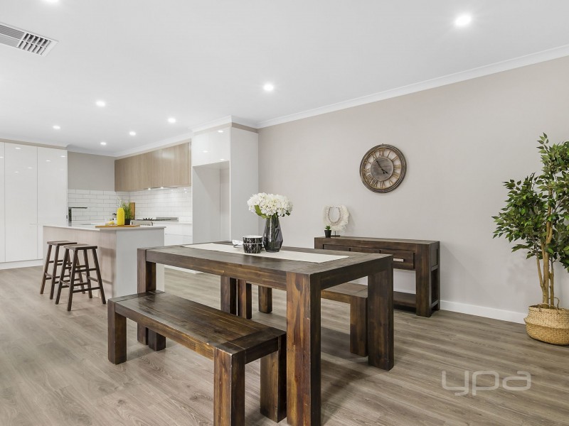 2/19 Brookfield Avenue, Brookfield VIC 3338