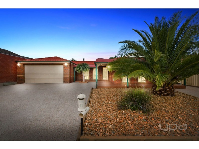 43 Lagarna Drive, Kurunjang VIC 3337