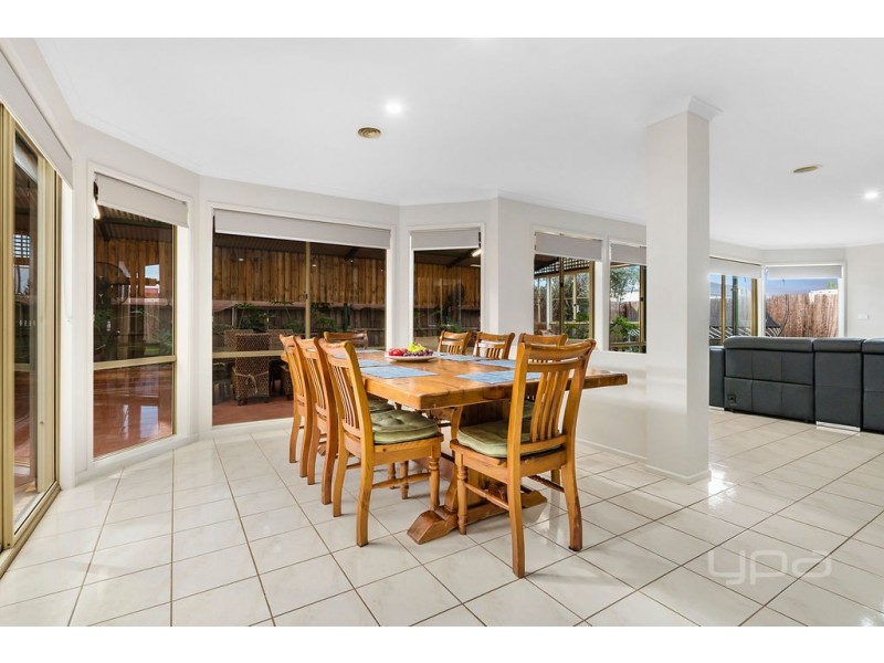 43 Lagarna Drive, Kurunjang VIC 3337