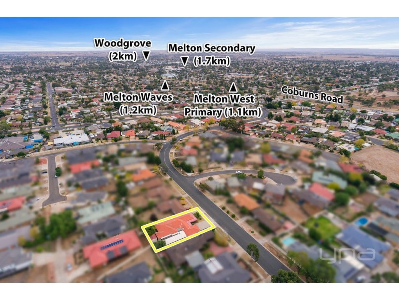 43 Lagarna Drive, Kurunjang VIC 3337