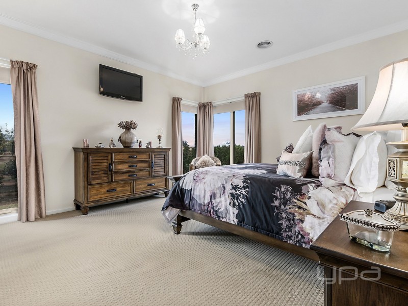 63 Riverview Drive, Hopetoun Park VIC 3340