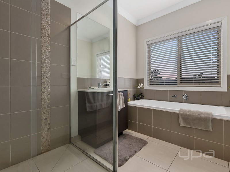 63 Riverview Drive, Hopetoun Park VIC 3340