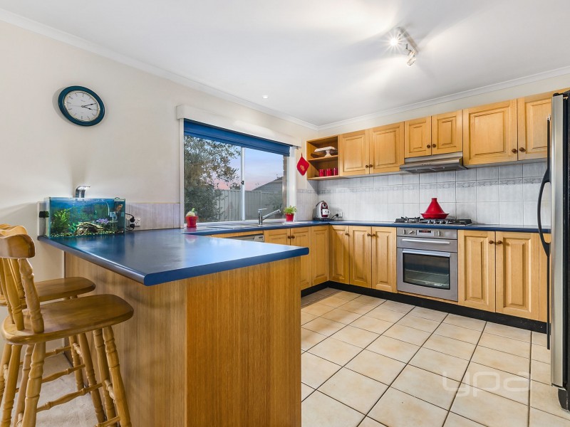 12  McIvor Court, Melton West VIC 3337