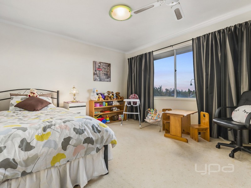 12  McIvor Court, Melton West VIC 3337