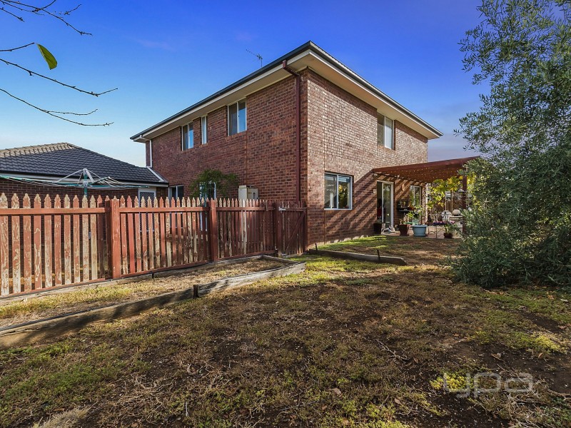 12  McIvor Court, Melton West VIC 3337