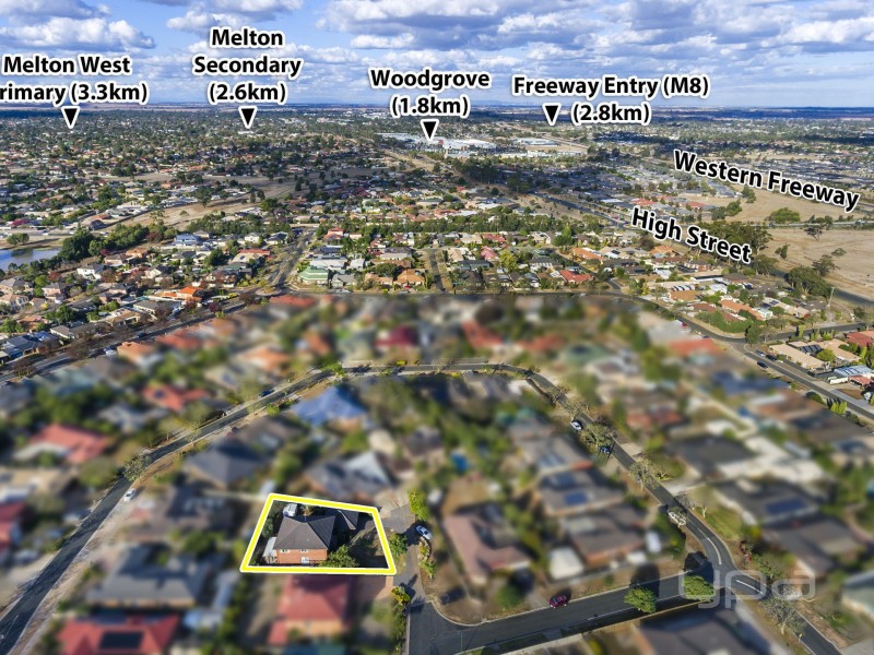 12  McIvor Court, Melton West VIC 3337