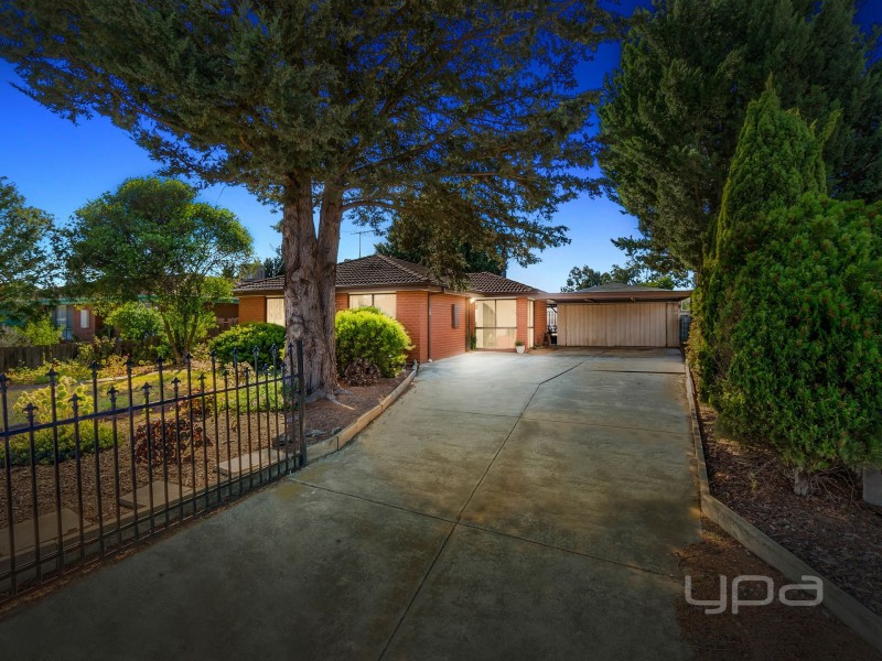 49 Dunvegan Drive, Kurunjang VIC 3337