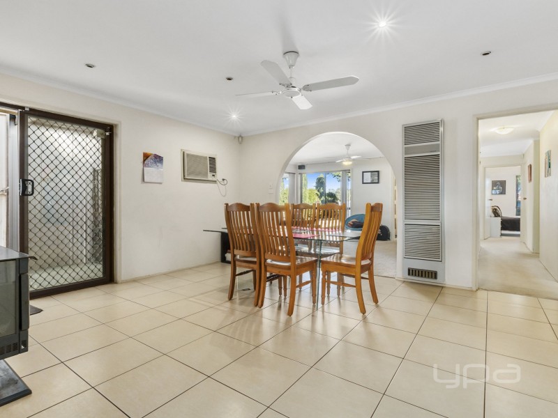 49 Dunvegan Drive, Kurunjang VIC 3337