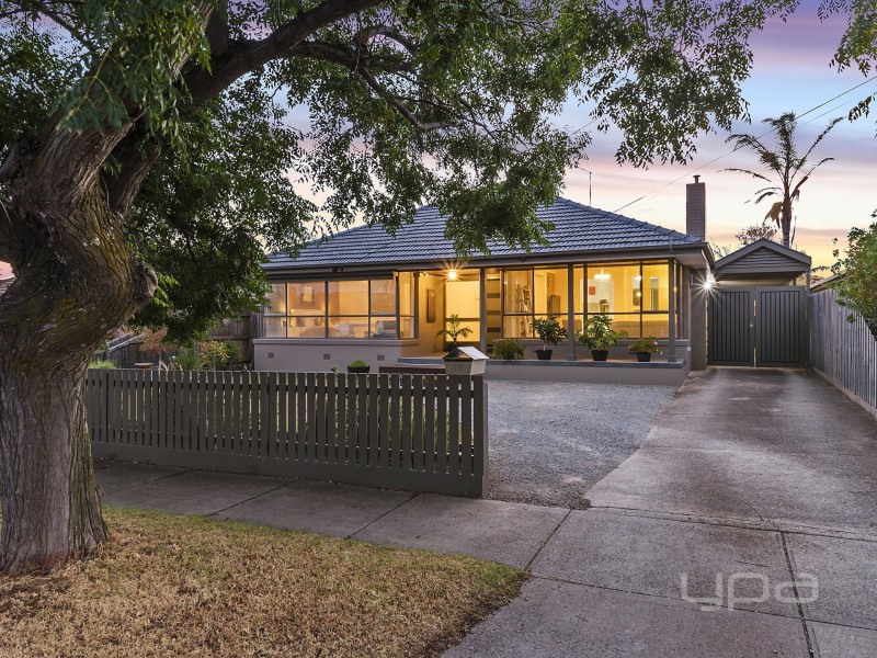 35  Marina Drive, Melton VIC 3337