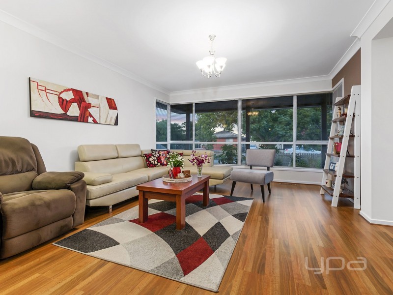 35  Marina Drive, Melton VIC 3337