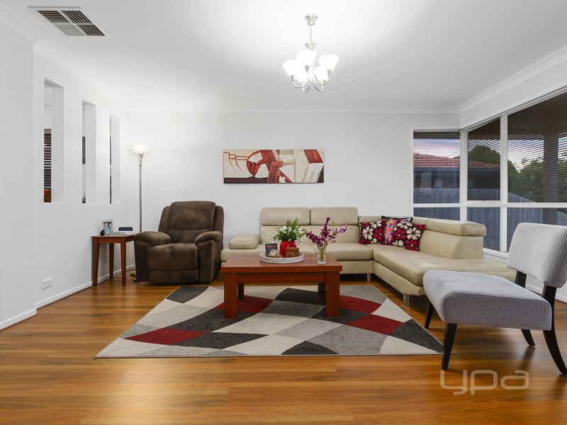 35  Marina Drive, Melton VIC 3337