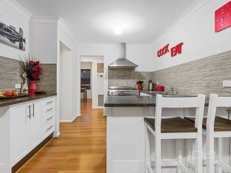 35  Marina Drive, Melton VIC 3337