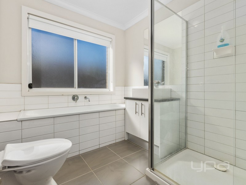 205 James Melrose Drive, Brookfield VIC 3338