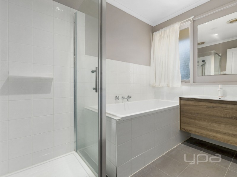 56 Chelmsford Way, Melton West VIC 3337