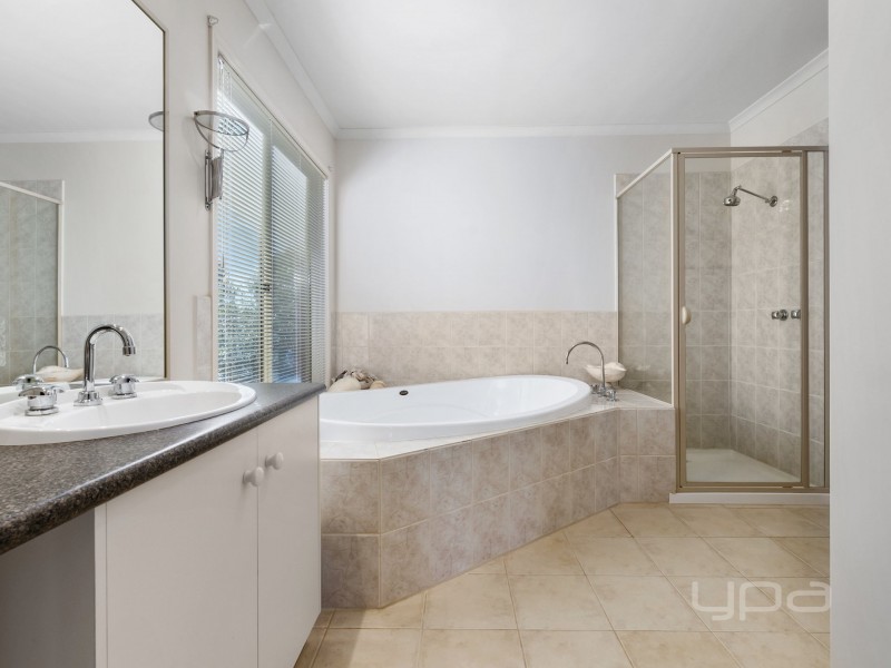 202 Brooklyn Road, Brookfield VIC 3338