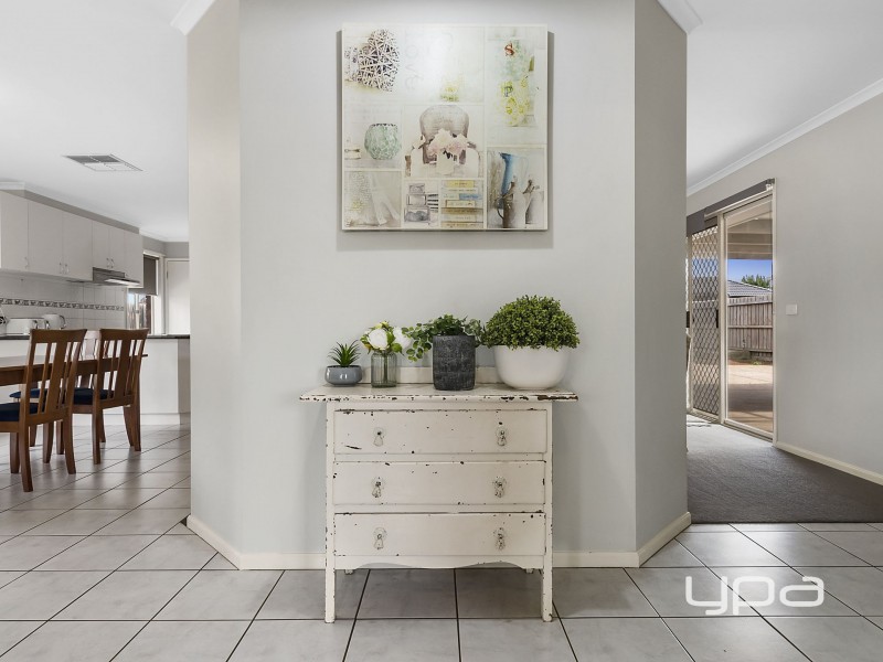 85 Westlake Drive, Melton West VIC 3337