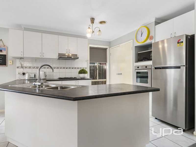 85 Westlake Drive, Melton West VIC 3337