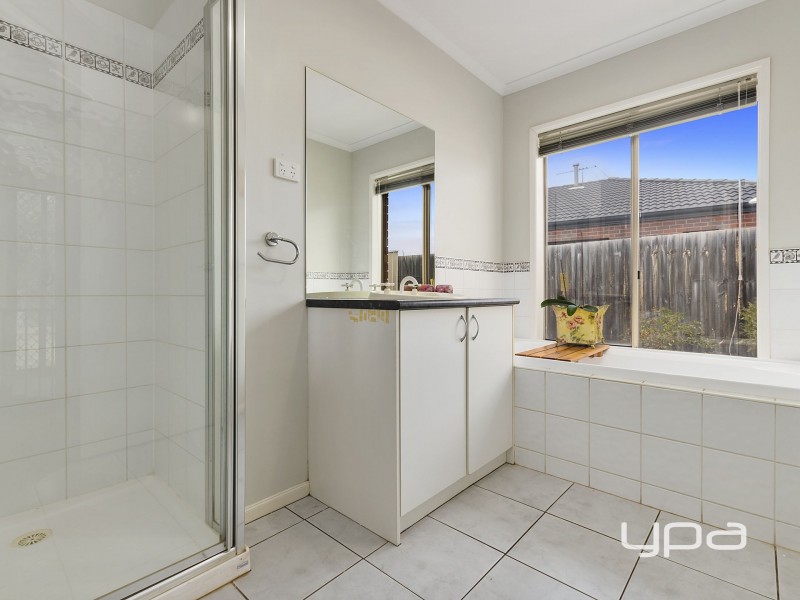 85 Westlake Drive, Melton West VIC 3337