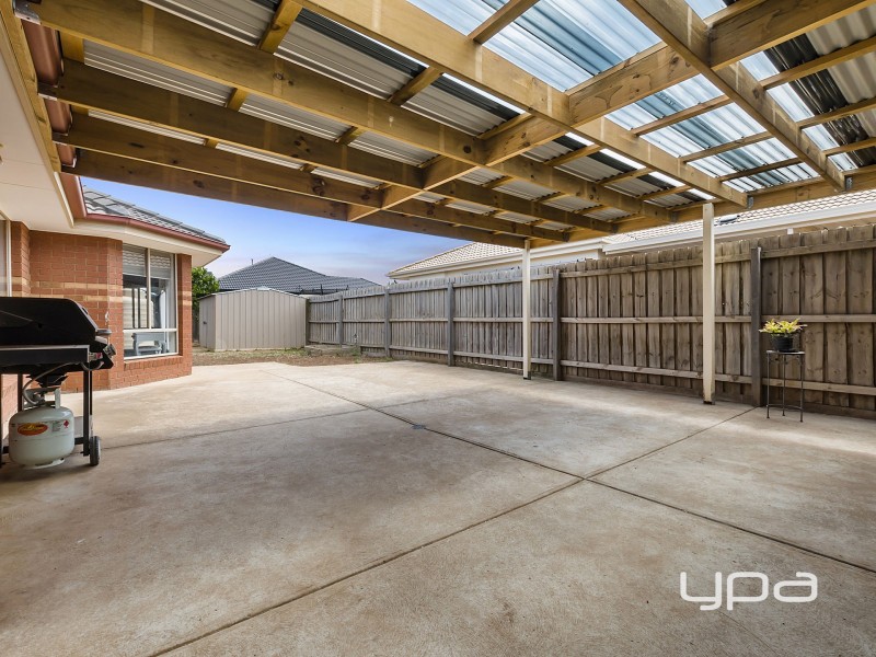 85 Westlake Drive, Melton West VIC 3337