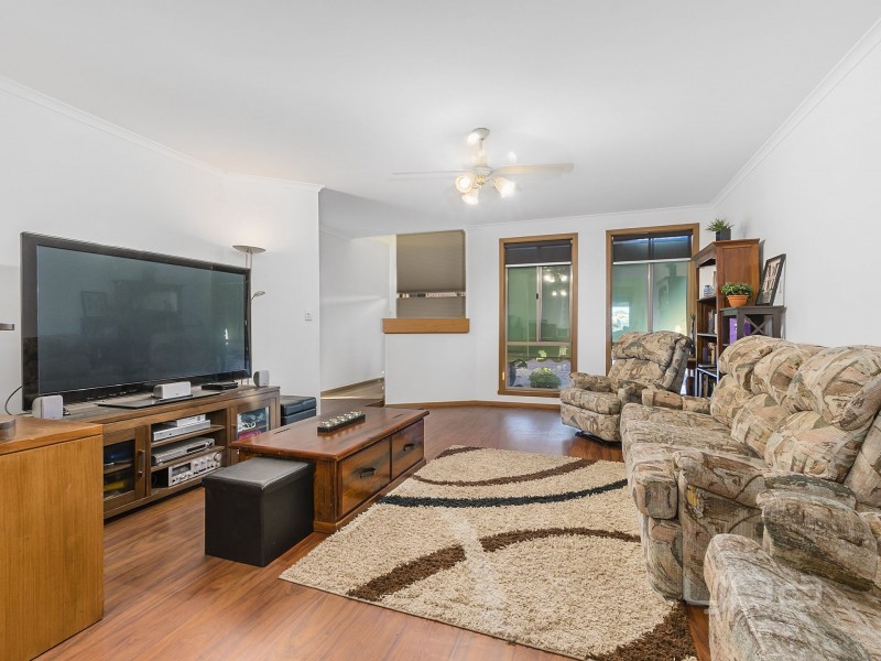 7 Silber Court, Melton West VIC 3337