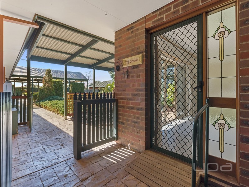 5 Hildegarde Court, Brookfield VIC 3338