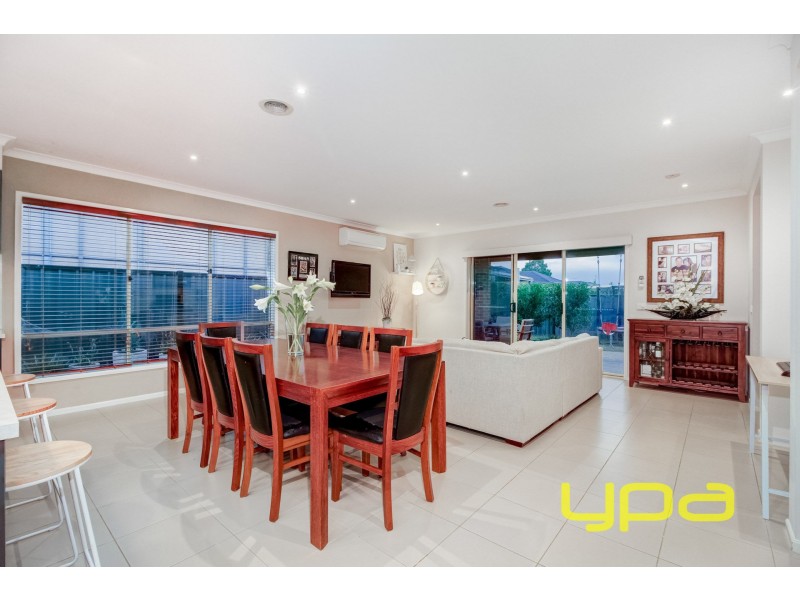 71 Lakewood Boulevard, Melton VIC 3337