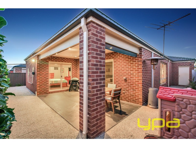 71 Lakewood Boulevard, Melton VIC 3337
