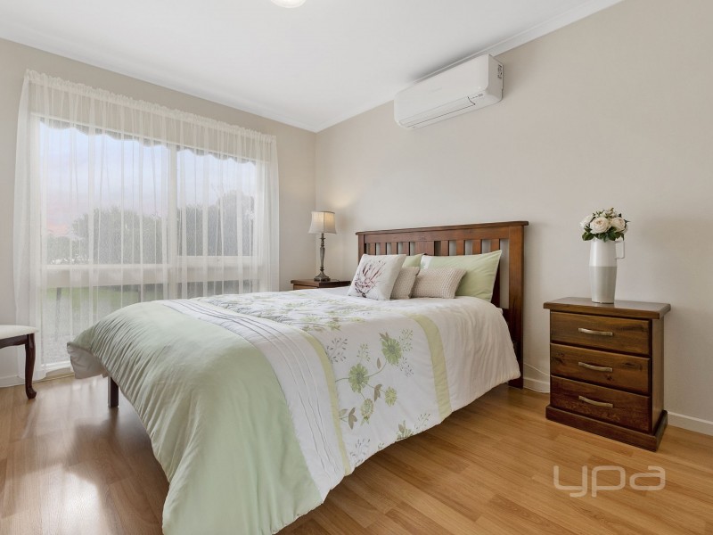 3 Berkley Place, Melton West VIC 3337