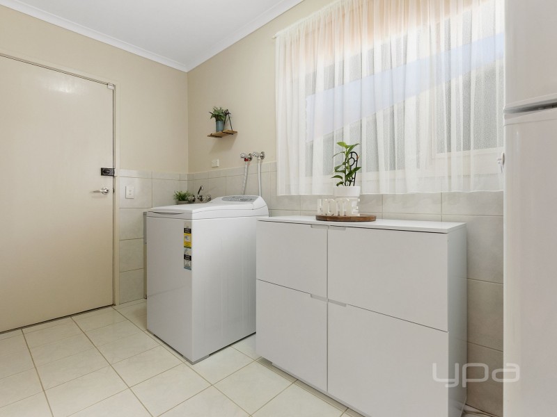 3 Berkley Place, Melton West VIC 3337