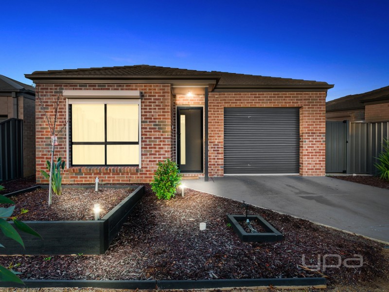 23 Silverleaf Drive, Melton VIC 3337