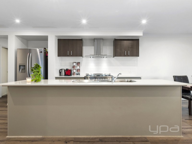 18  Herbal Avenue, Kurunjang VIC 3337