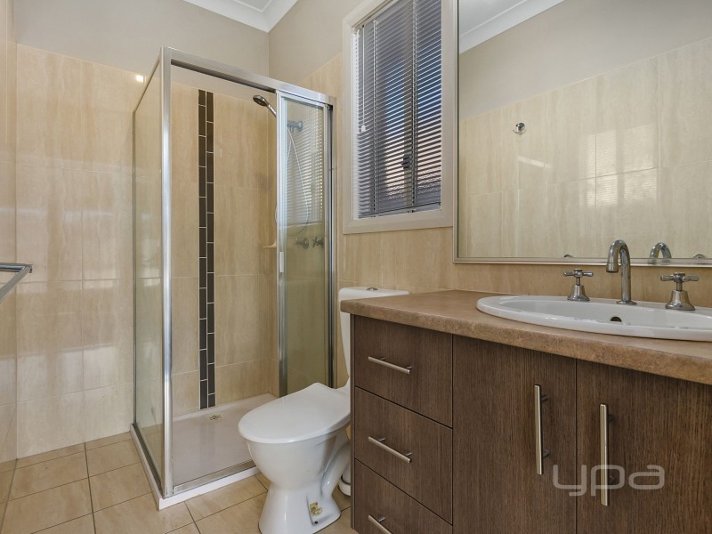 1/7 Alex Court, Kurunjang VIC 3337